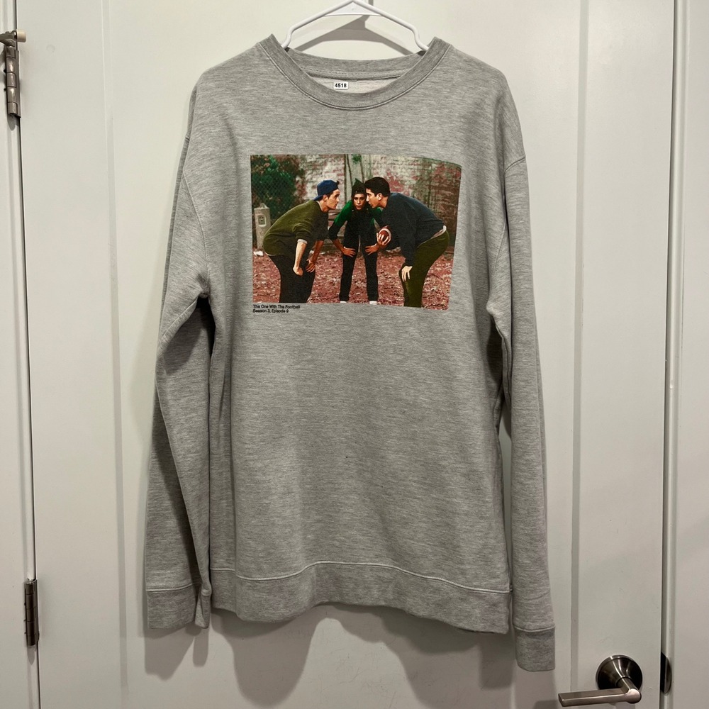 Friends TV Show Football Episode Graphic Sweatshirt Gray XL 4518